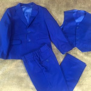 Dress suit size 5, color royal blue